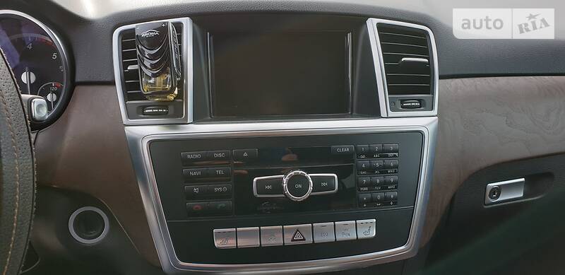 Позашляховик / Кросовер Mercedes-Benz M-Class 2013 в Херсоні фото 32 Позашляховик / Кросовер Mercedes-Benz M-Class 2013 в Херсоні