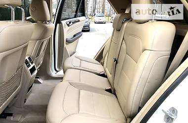 Позашляховик / Кросовер Mercedes-Benz M-Class 2012 в 