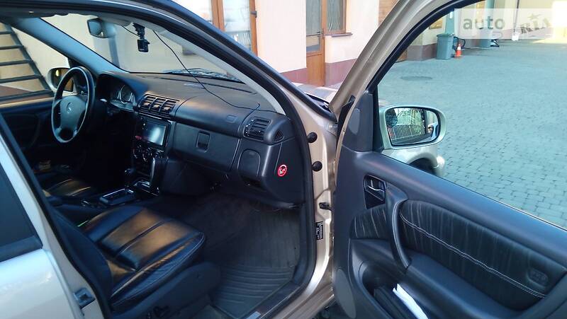 Позашляховик / Кросовер Mercedes-Benz M-Class 2003 в Ужгороді