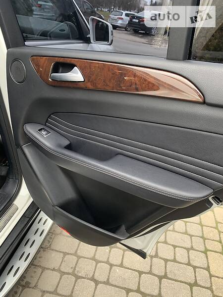 Позашляховик / Кросовер Mercedes-Benz M-Class 2012 в Львові