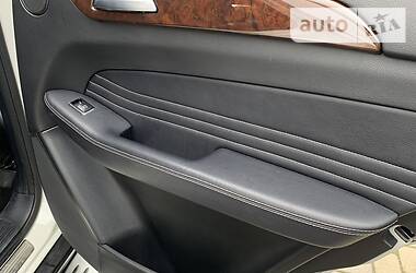 Позашляховик / Кросовер Mercedes-Benz M-Class 2012 в 