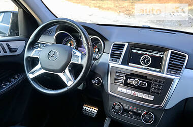 Позашляховик / Кросовер Mercedes-Benz M-Class 2015 в 