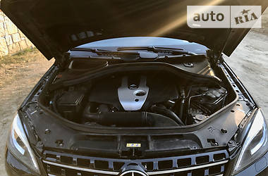 Позашляховик / Кросовер Mercedes-Benz M-Class 2015 в 