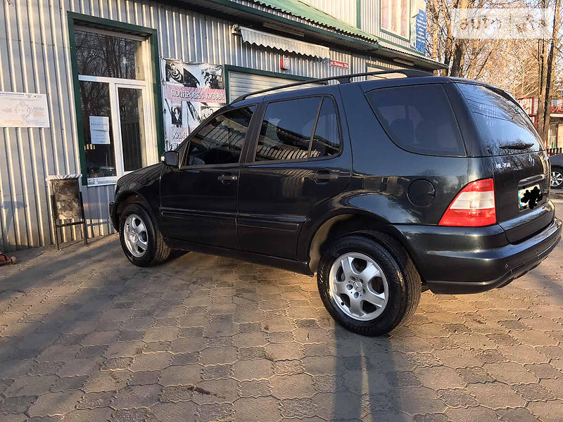 Позашляховик / Кросовер Mercedes-Benz M-Class 2003 в Маріуполі