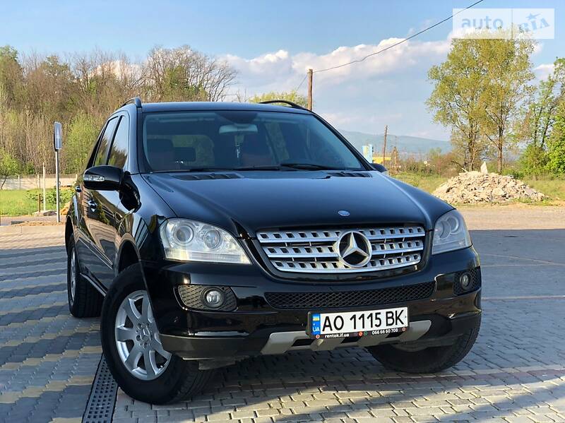 Внедорожник / Кроссовер Mercedes-Benz M-Class 2006 в Иршаве