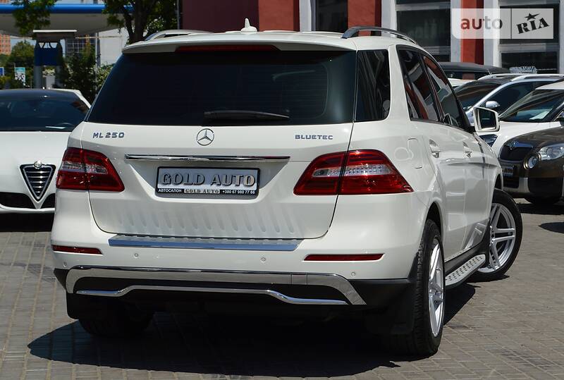 Позашляховик / Кросовер Mercedes-Benz M-Class 2013 в Одесі фото 25 Позашляховик / Кросовер Mercedes-Benz M-Class 2013 в Одесі