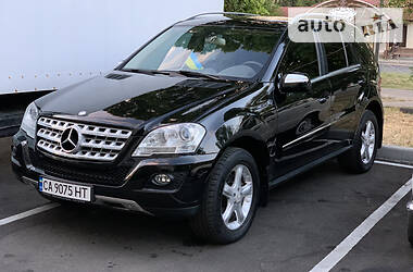 Mercedes-Benz M-Class 2009 Mercedes-Benz M-Class 2009