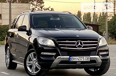 Внедорожник / Кроссовер Mercedes-Benz M-Class 2013 в Одессе