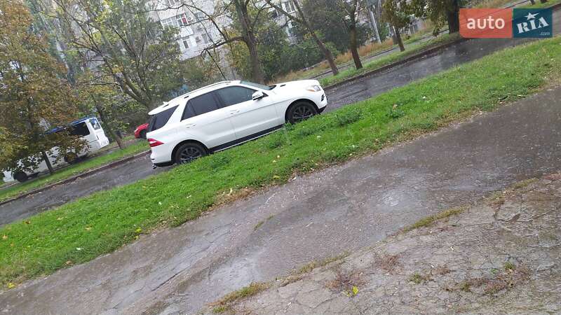 Внедорожник / Кроссовер Mercedes-Benz M-Class 2014 в Херсоне