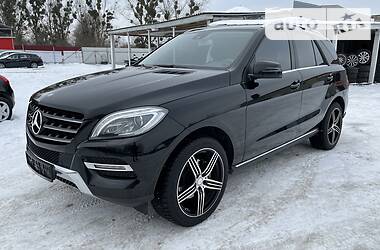 Внедорожник / Кроссовер Mercedes-Benz M-Class 2015 в Бродах