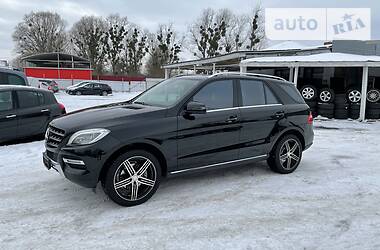 Внедорожник / Кроссовер Mercedes-Benz M-Class 2015 в Бродах