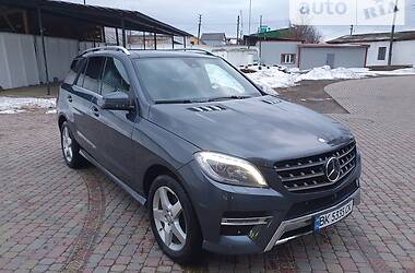 Позашляховик / Кросовер Mercedes-Benz M-Class 2014 в Костопілі