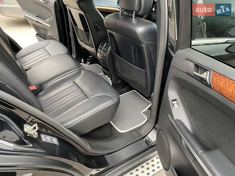 Внедорожник / Кроссовер Mercedes-Benz M-Class 2008 в Никополе