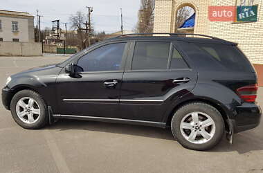 Внедорожник / Кроссовер Mercedes-Benz M-Class 2009 в Тульчине