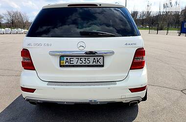 Внедорожник / Кроссовер Mercedes-Benz M-Class 2010 в Днепре