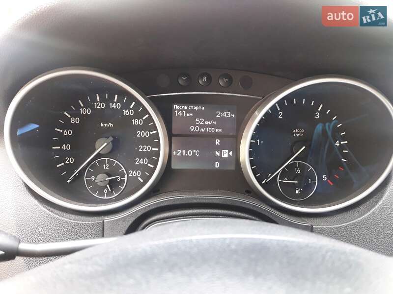 Внедорожник / Кроссовер Mercedes-Benz M-Class 2010 в Киеве