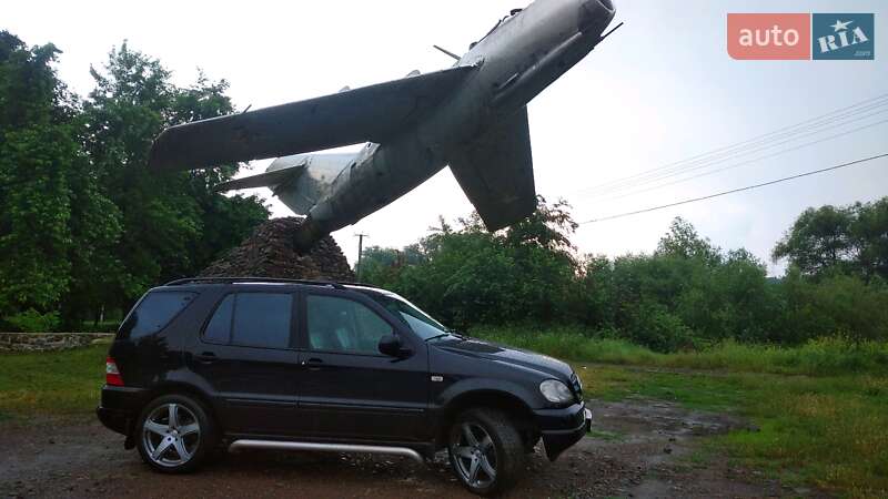 Позашляховик / Кросовер Mercedes-Benz M-Class 2000 в Ямполі