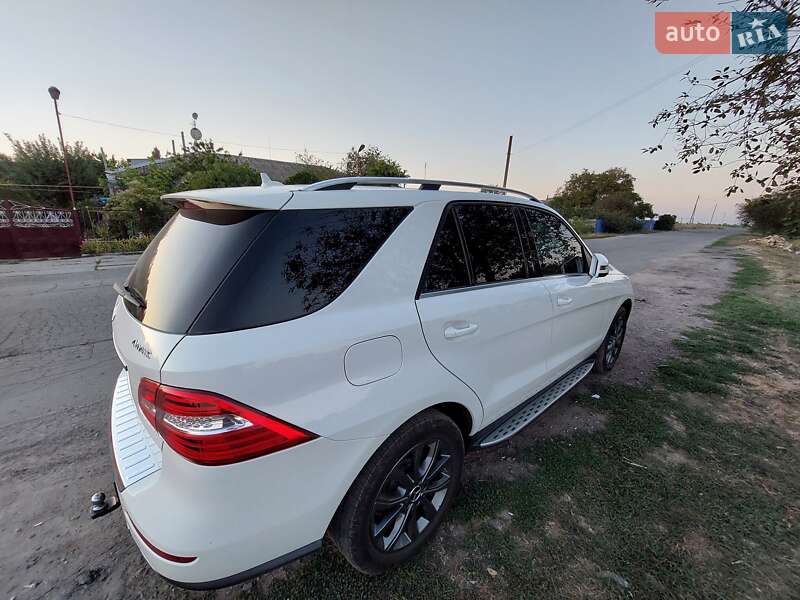 Внедорожник / Кроссовер Mercedes-Benz M-Class 2014 в Херсоне