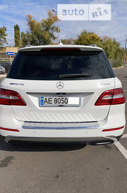 Внедорожник / Кроссовер Mercedes-Benz M-Class 2013 в Кривом Роге