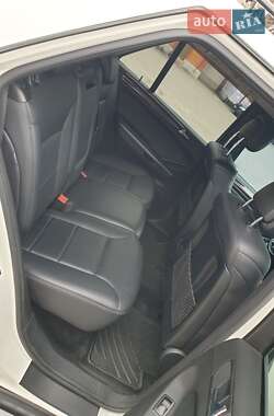 Позашляховик / Кросовер Mercedes-Benz M-Class 2010 в 