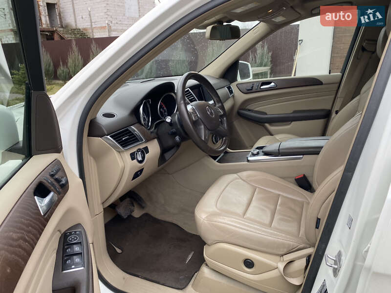 Внедорожник / Кроссовер Mercedes-Benz M-Class 2014 в Борисполе