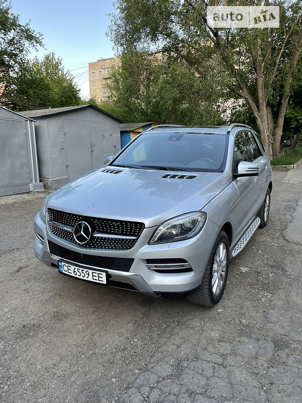 Позашляховик / Кросовер Mercedes-Benz M-Class 2013 в Чернівцях