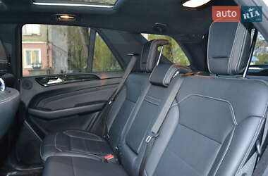 Внедорожник / Кроссовер Mercedes-Benz M-Class 2015 в 