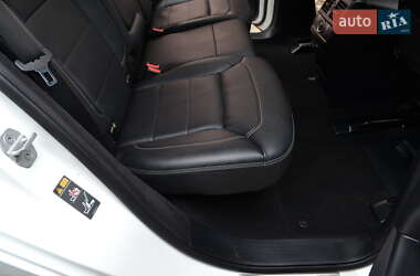 Внедорожник / Кроссовер Mercedes-Benz M-Class 2015 в 