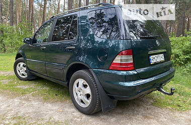 Внедорожник / Кроссовер Mercedes-Benz M-Class 2004 в Житомире