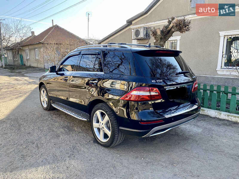 Внедорожник / Кроссовер Mercedes-Benz M-Class 2013 в Белгороде-Днестровском