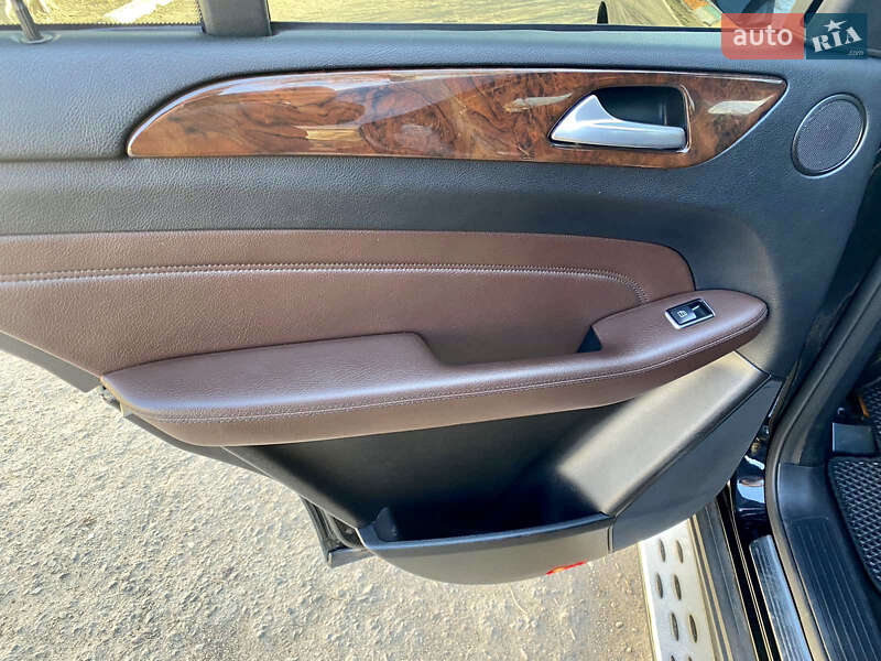 Внедорожник / Кроссовер Mercedes-Benz M-Class 2013 в Белгороде-Днестровском
