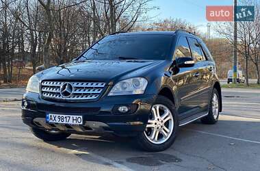 Внедорожник / Кроссовер Mercedes-Benz M-Class 2006 в 