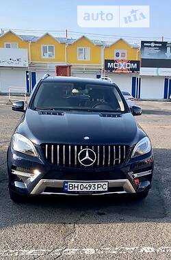 Позашляховик / Кросовер Mercedes-Benz M-Class 2014 в Одесі