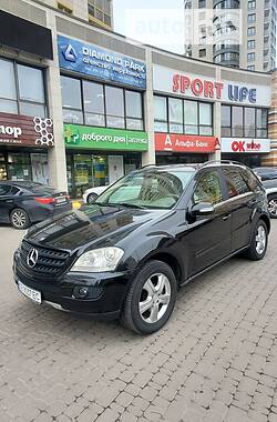Внедорожник / Кроссовер Mercedes-Benz M-Class 2007 в 