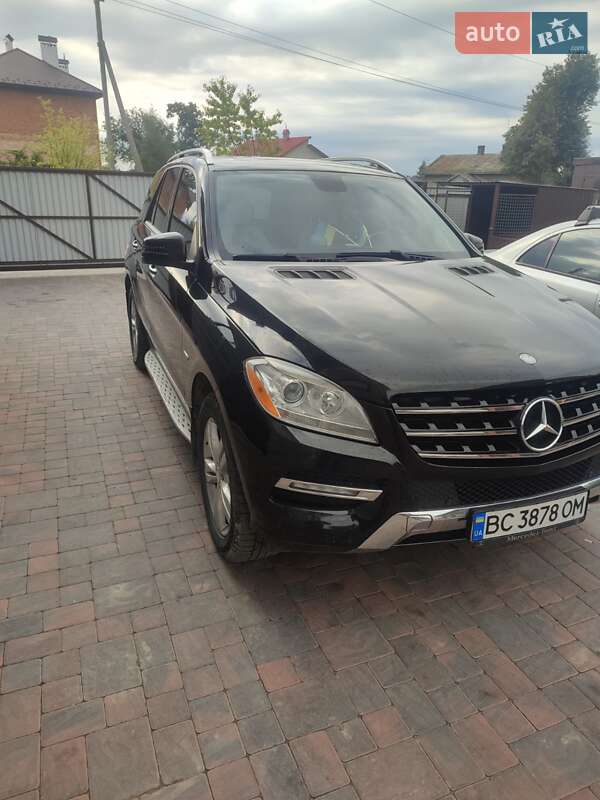 Внедорожник / Кроссовер Mercedes-Benz M-Class 2012 в Львове
