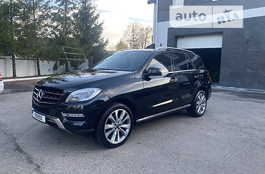 Mercedes-Benz M-Class 2012 Mercedes-Benz M-Class 2012