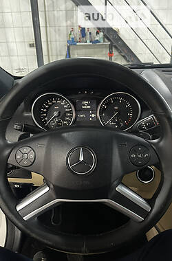 Внедорожник / Кроссовер Mercedes-Benz M-Class 2010 в 