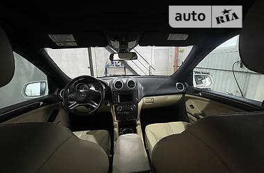 Внедорожник / Кроссовер Mercedes-Benz M-Class 2010 в 