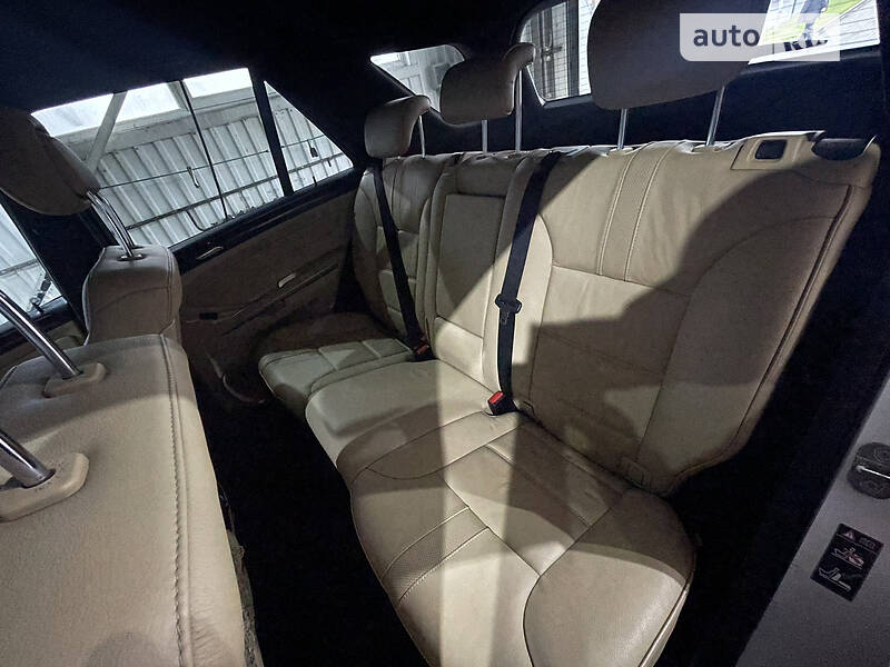 Позашляховик / Кросовер Mercedes-Benz M-Class 2010 в Тернополі фото 19 Позашляховик / Кросовер Mercedes-Benz M-Class 2010 в Тернополі