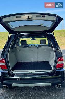 Внедорожник / Кроссовер Mercedes-Benz M-Class 2005 в Заставной