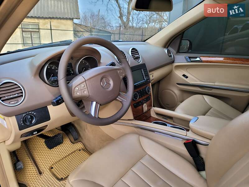 Внедорожник / Кроссовер Mercedes-Benz M-Class 2008 в Черновцах