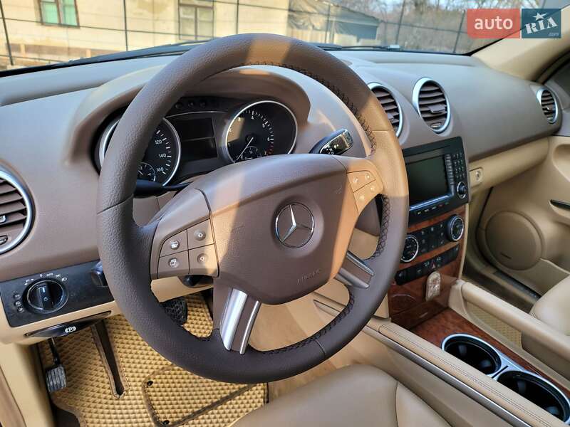 Внедорожник / Кроссовер Mercedes-Benz M-Class 2008 в Черновцах