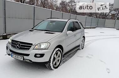 Внедорожник / Кроссовер Mercedes-Benz M-Class 2007 в 