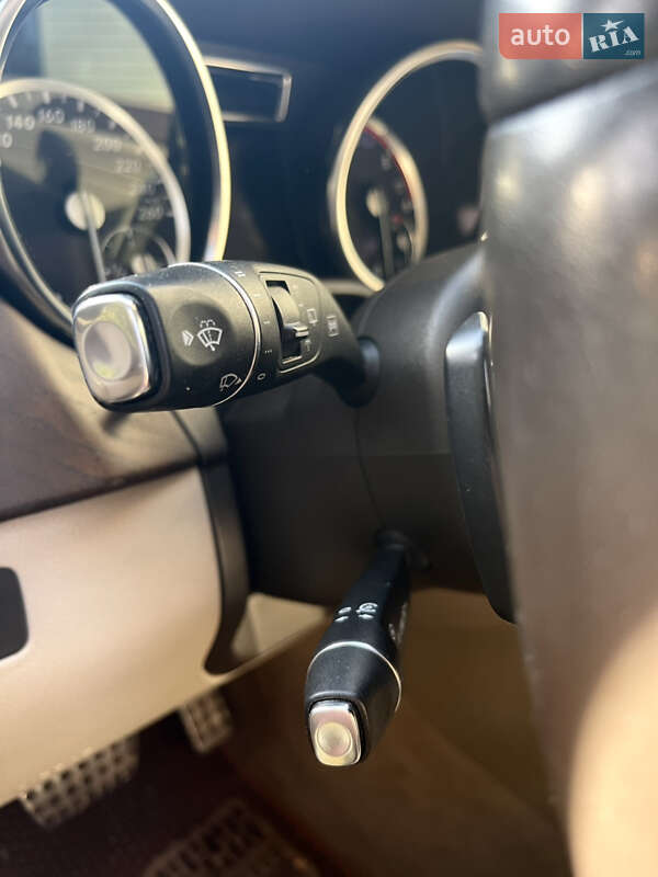 Внедорожник / Кроссовер Mercedes-Benz M-Class 2012 в Хмельнике
