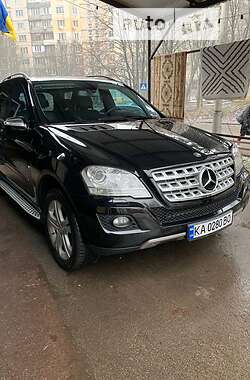 Позашляховик / Кросовер Mercedes-Benz M-Class 2008 в Києві