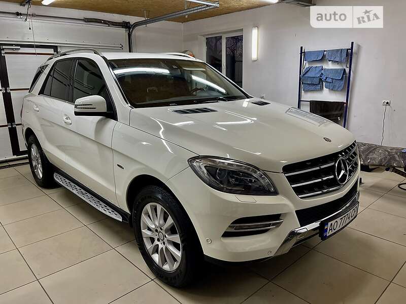 Внедорожник / Кроссовер Mercedes-Benz M-Class 2012 в Тячеве