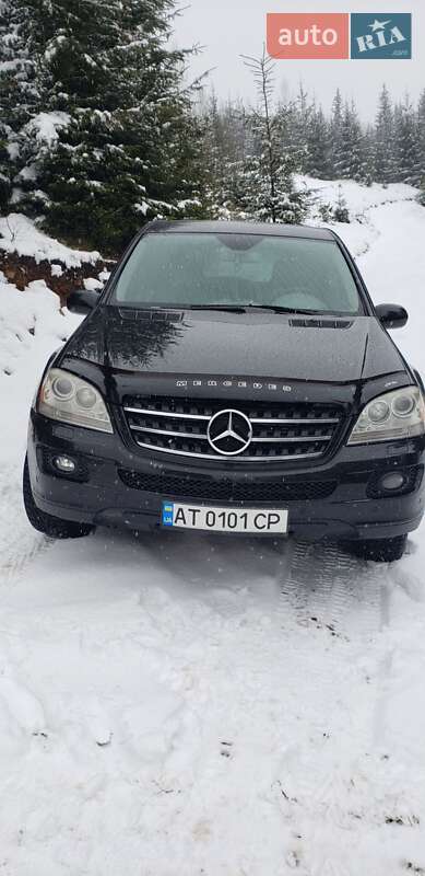 Внедорожник / Кроссовер Mercedes-Benz M-Class 2006 в Буковеле