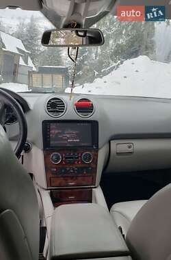Внедорожник / Кроссовер Mercedes-Benz M-Class 2006 в 
