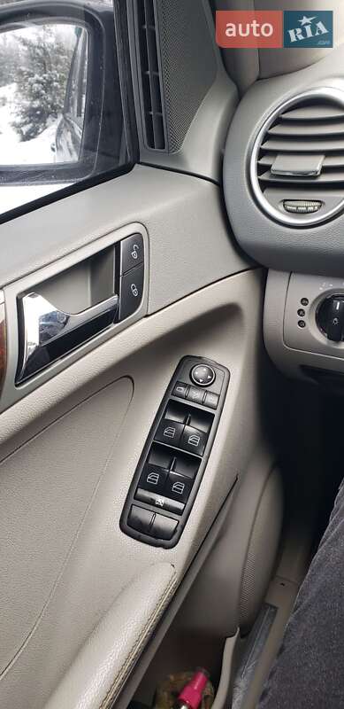 Внедорожник / Кроссовер Mercedes-Benz M-Class 2006 в Буковеле