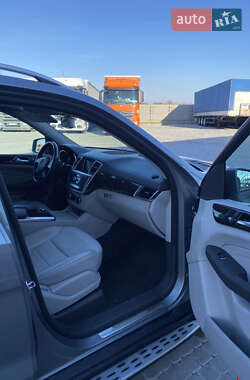 Внедорожник / Кроссовер Mercedes-Benz M-Class 2014 в 